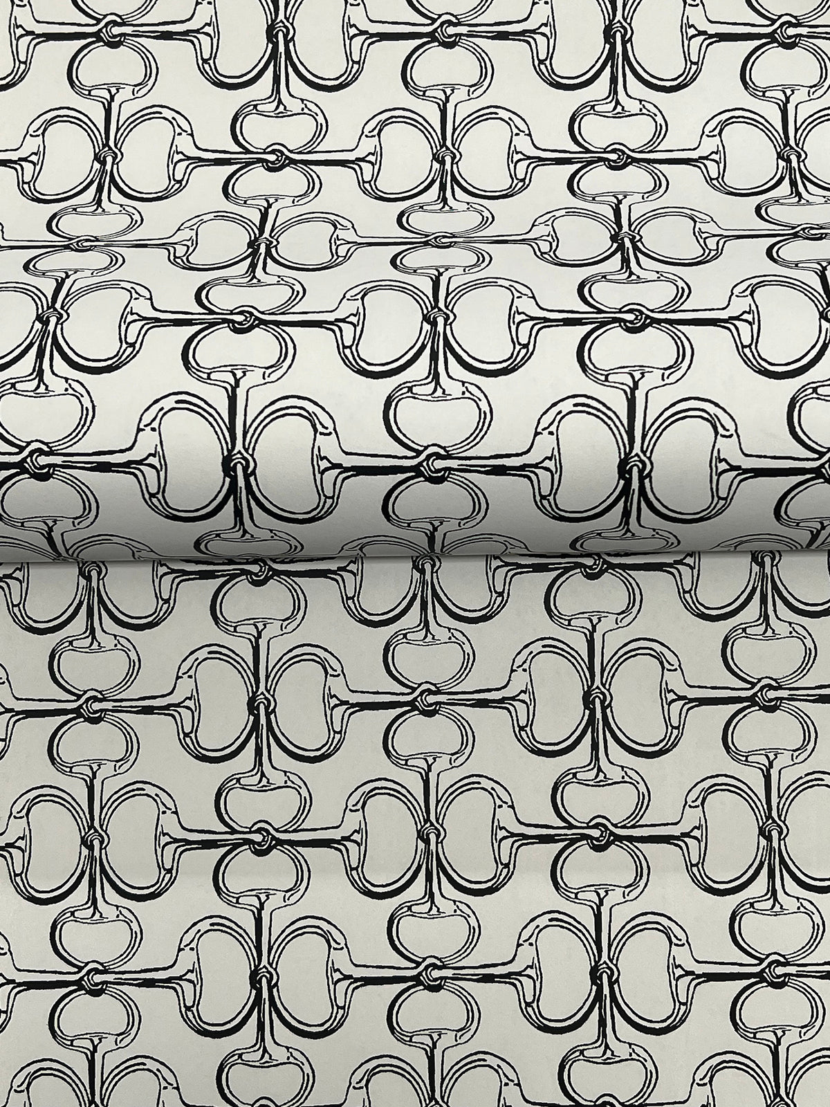 4211-83509-peel-and-stick-wallpaper-detail-closeup