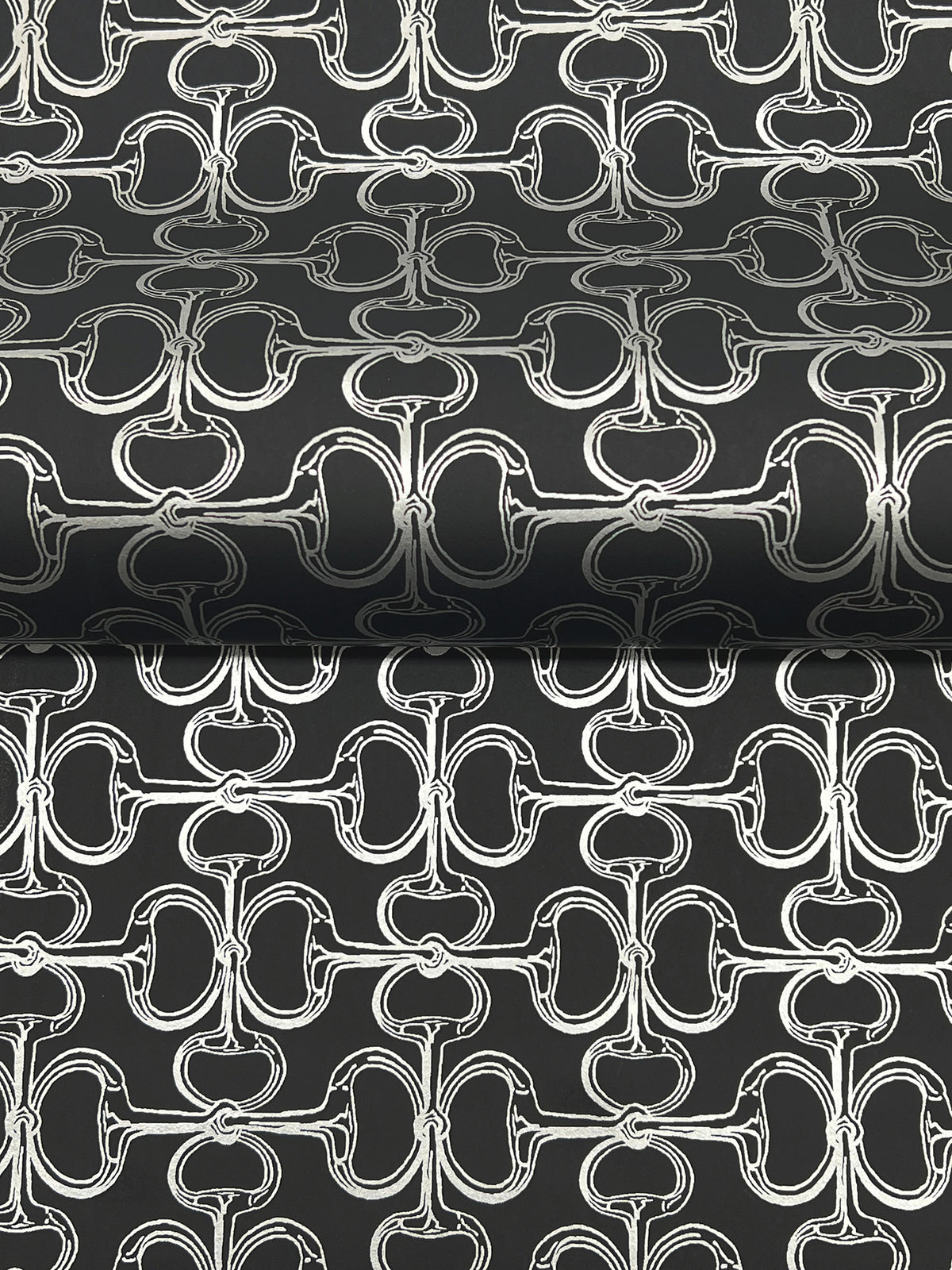 4211-83510-peel-and-stick-wallpaper-detail-closeup