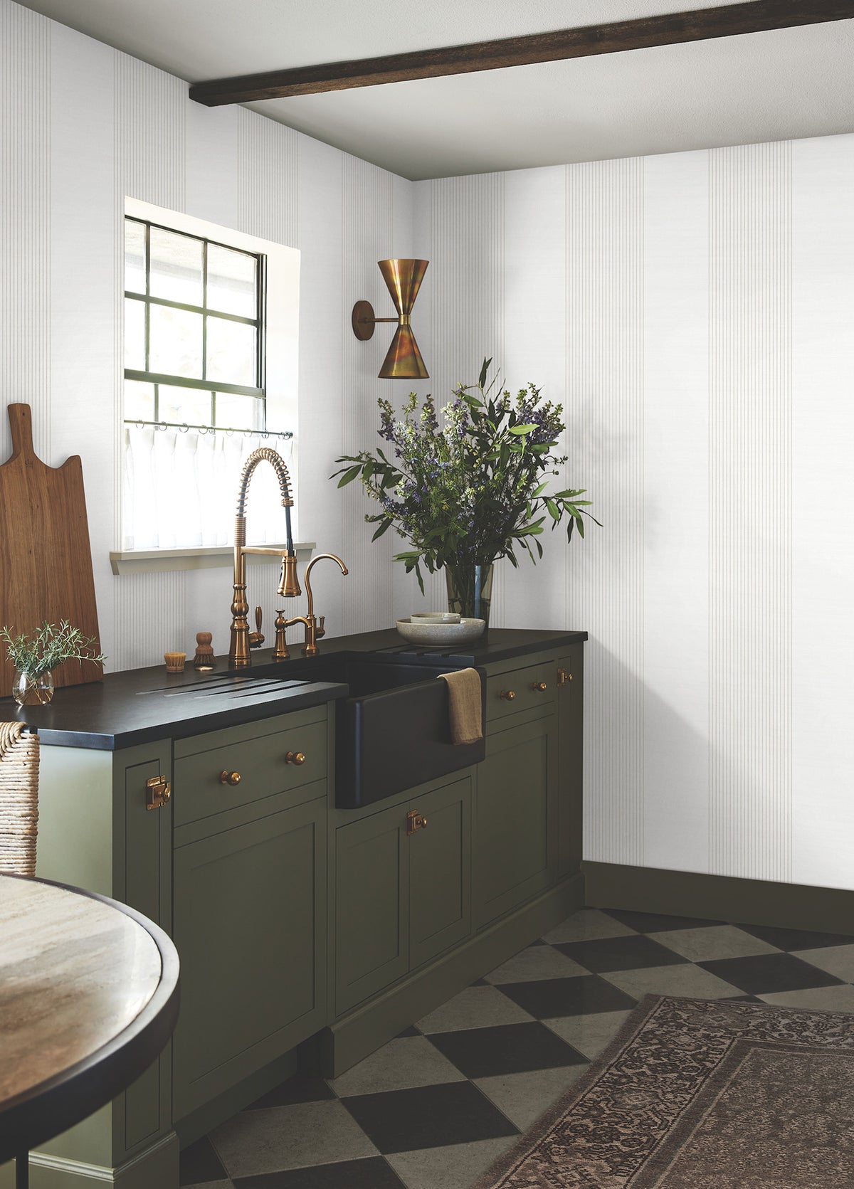 4211-83529-peel-and-stick-wallpaper-room-scene