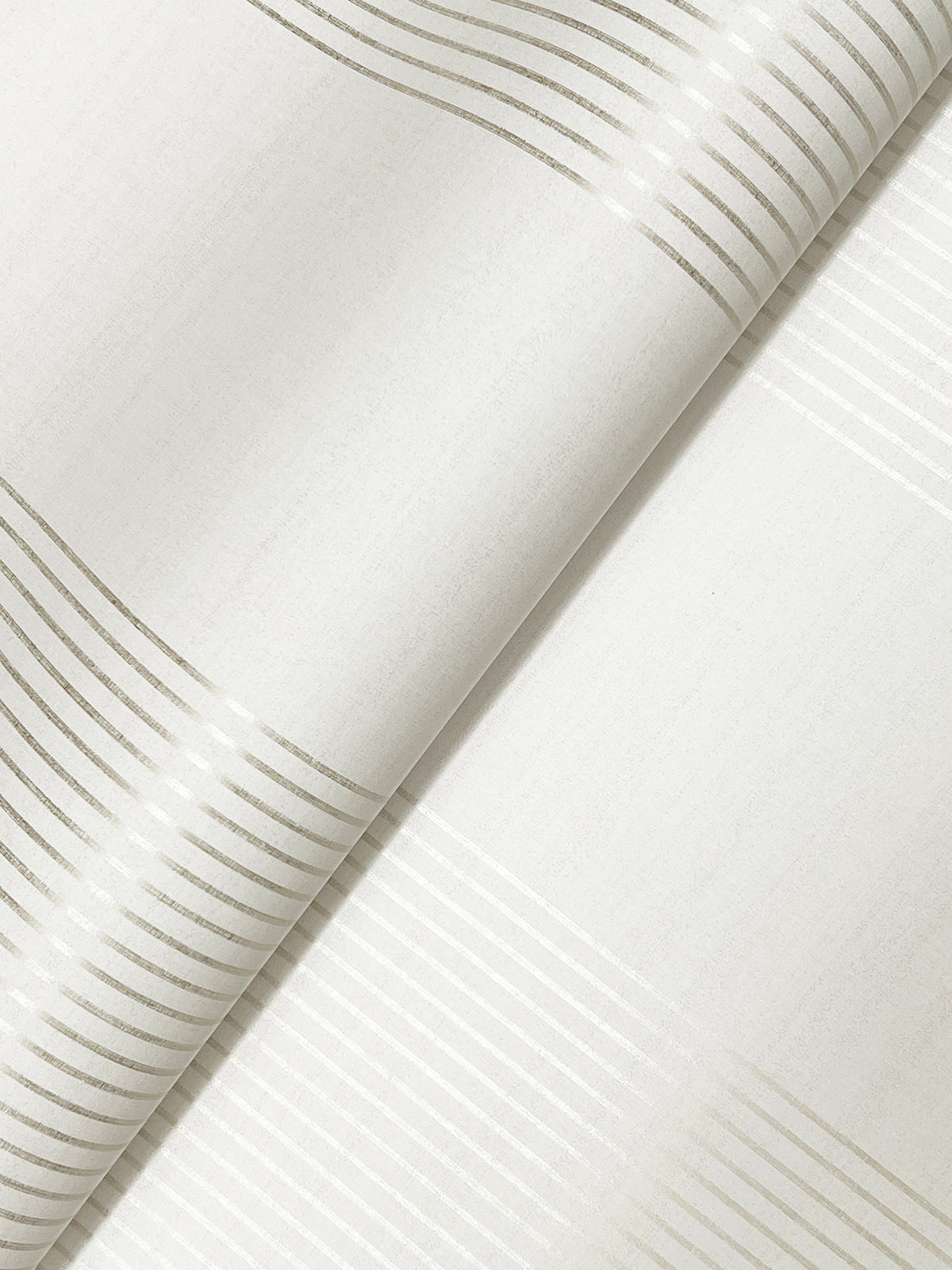 4211-83529-peel-and-stick-wallpaper-detail-closeup
