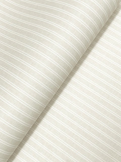 4211-83540-peel-and-stick-wallpaper-detail-closeup