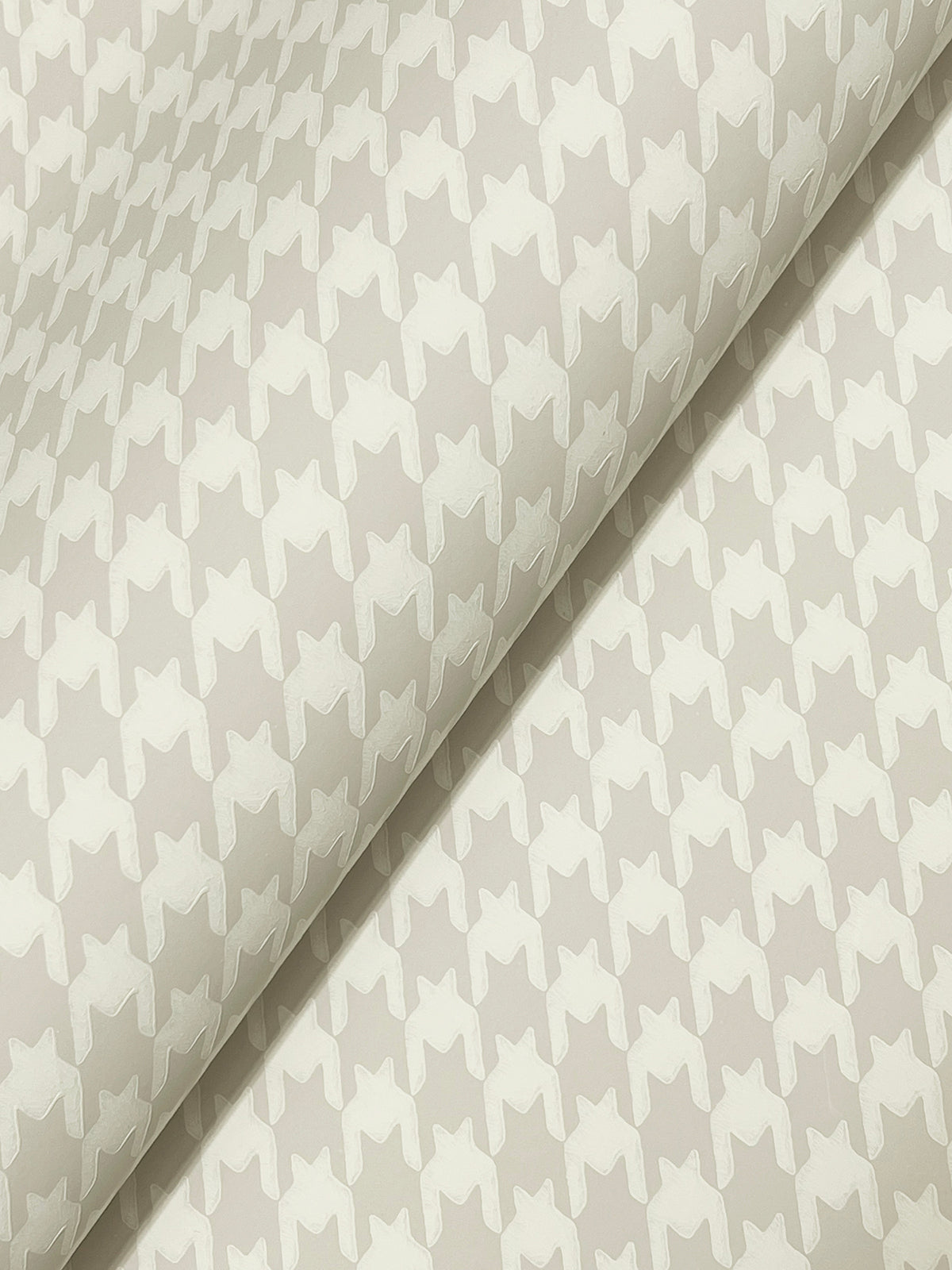 4211-83562-peel-and-stick-wallpaper-detail-closeup