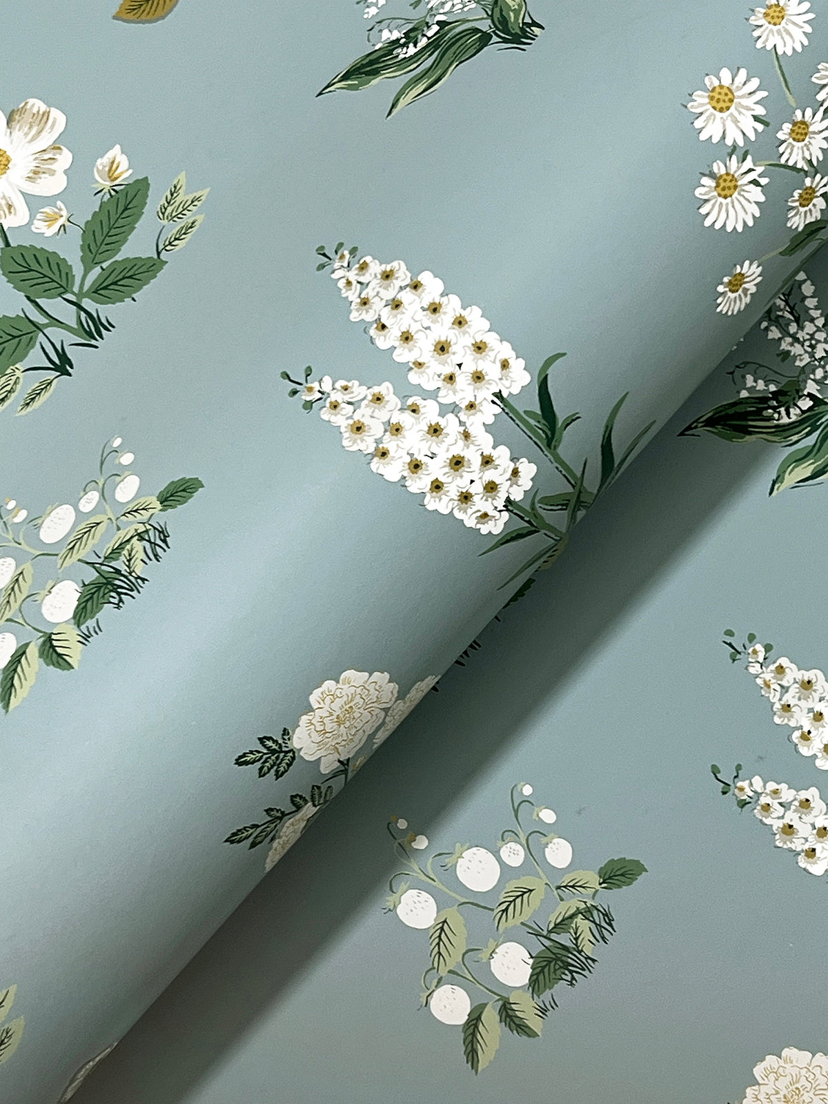 4212-84373-peel-and-stick-wallpaper-detail-closeup