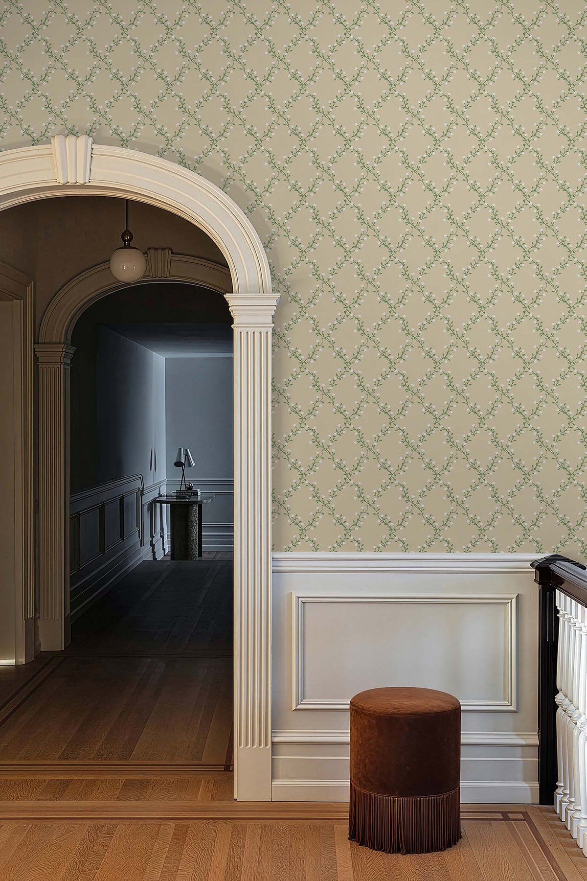 4212-84387-peel-and-stick-wallpaper-room-scene-detail-closeup