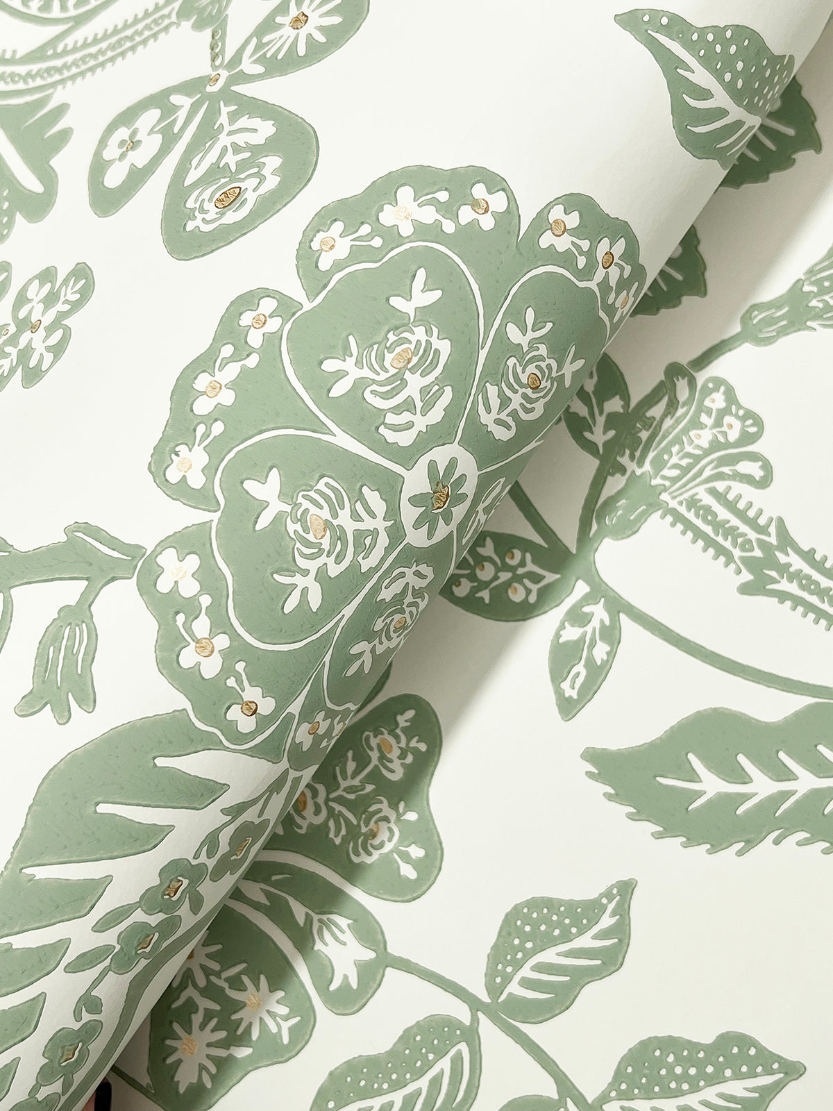 4212-84399-peel-and-stick-wallpaper-detail-closeup