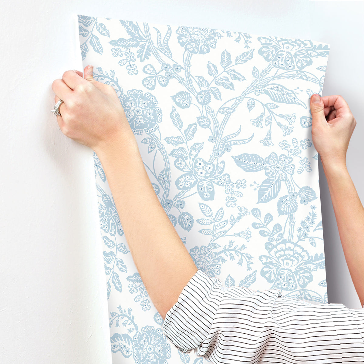 4212-84401-peel-and-stick-wallpaper-stick-application-step