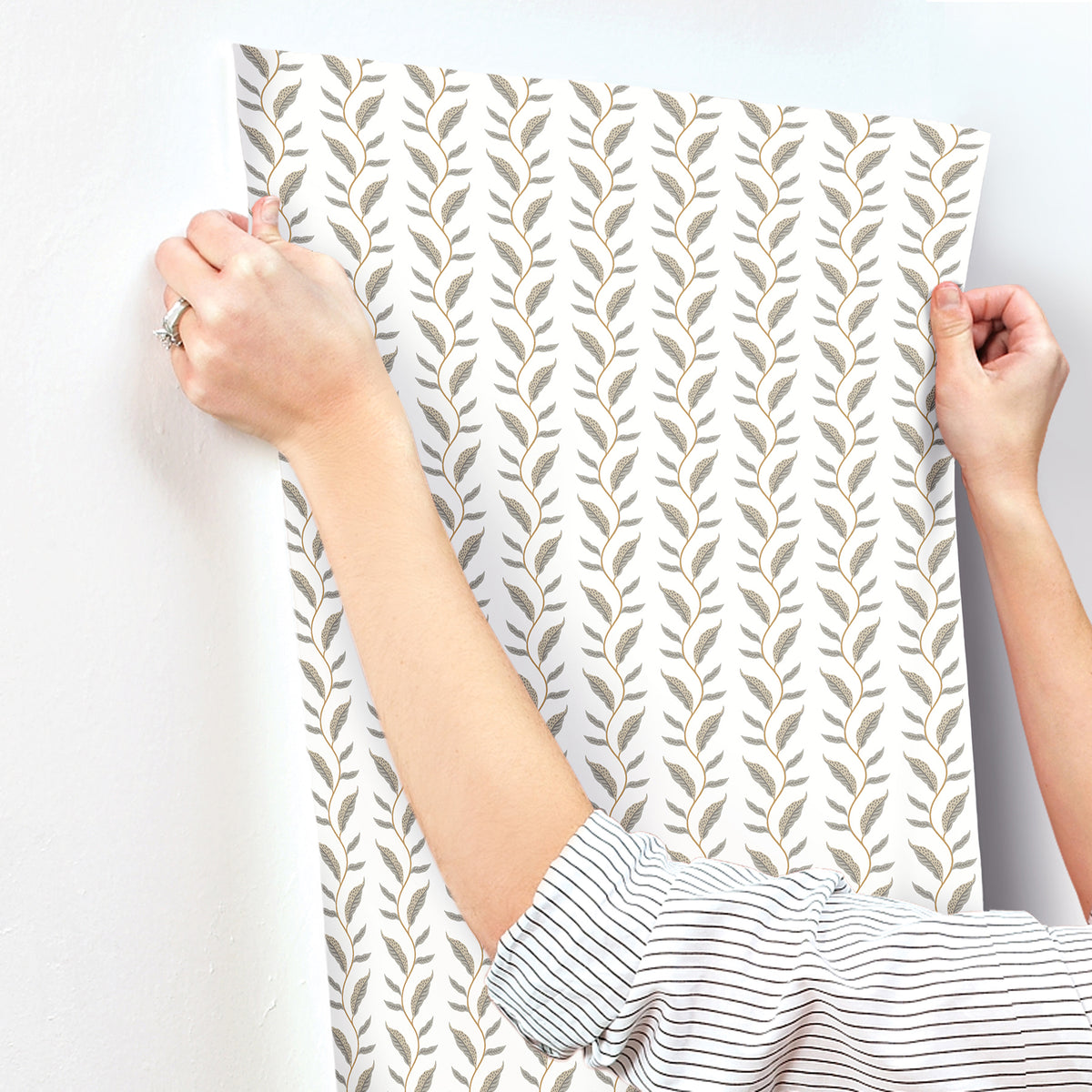 4212-84407-peel-and-stick-wallpaper-stick-application-step