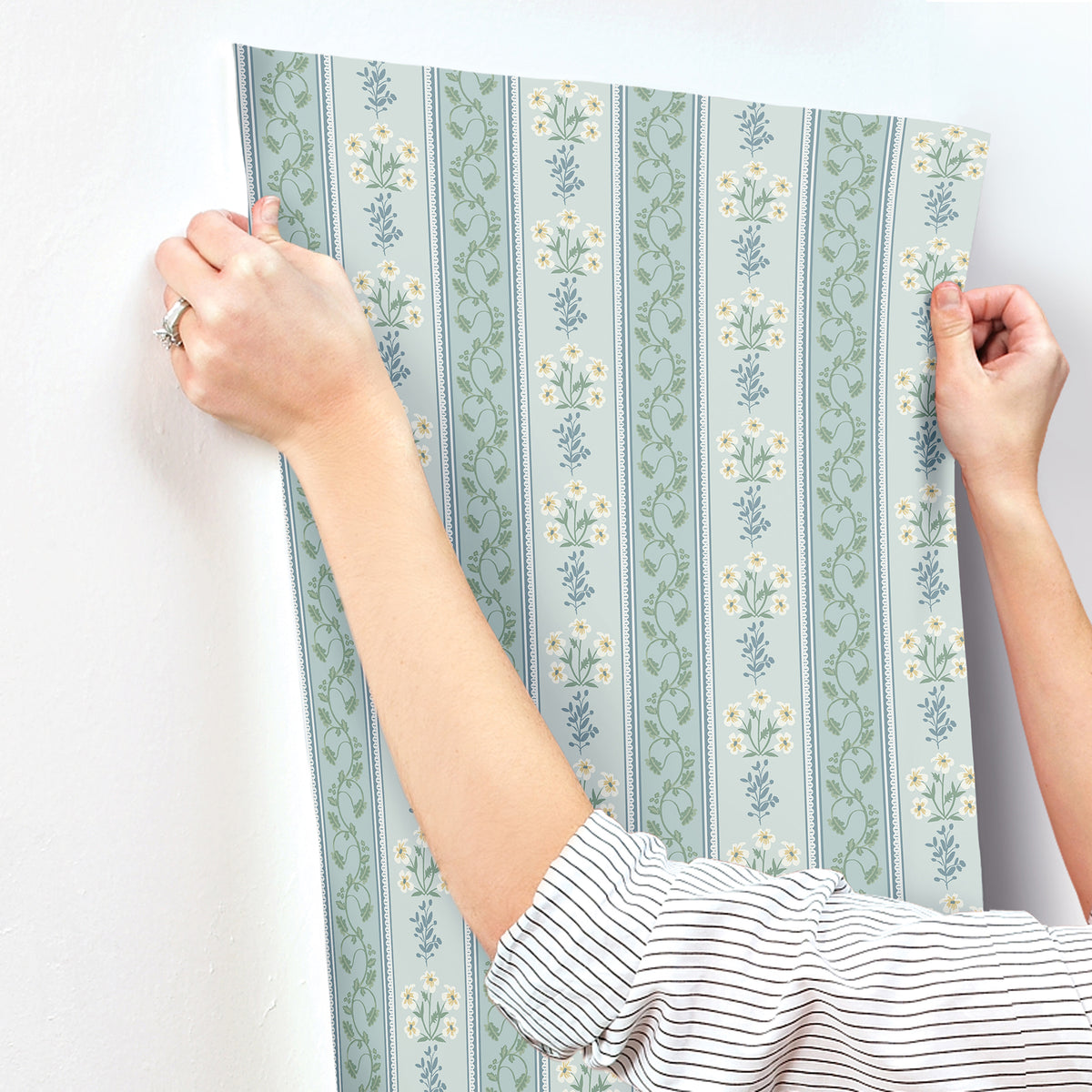 4212-84414-peel-and-stick-wallpaper-stick-application-step