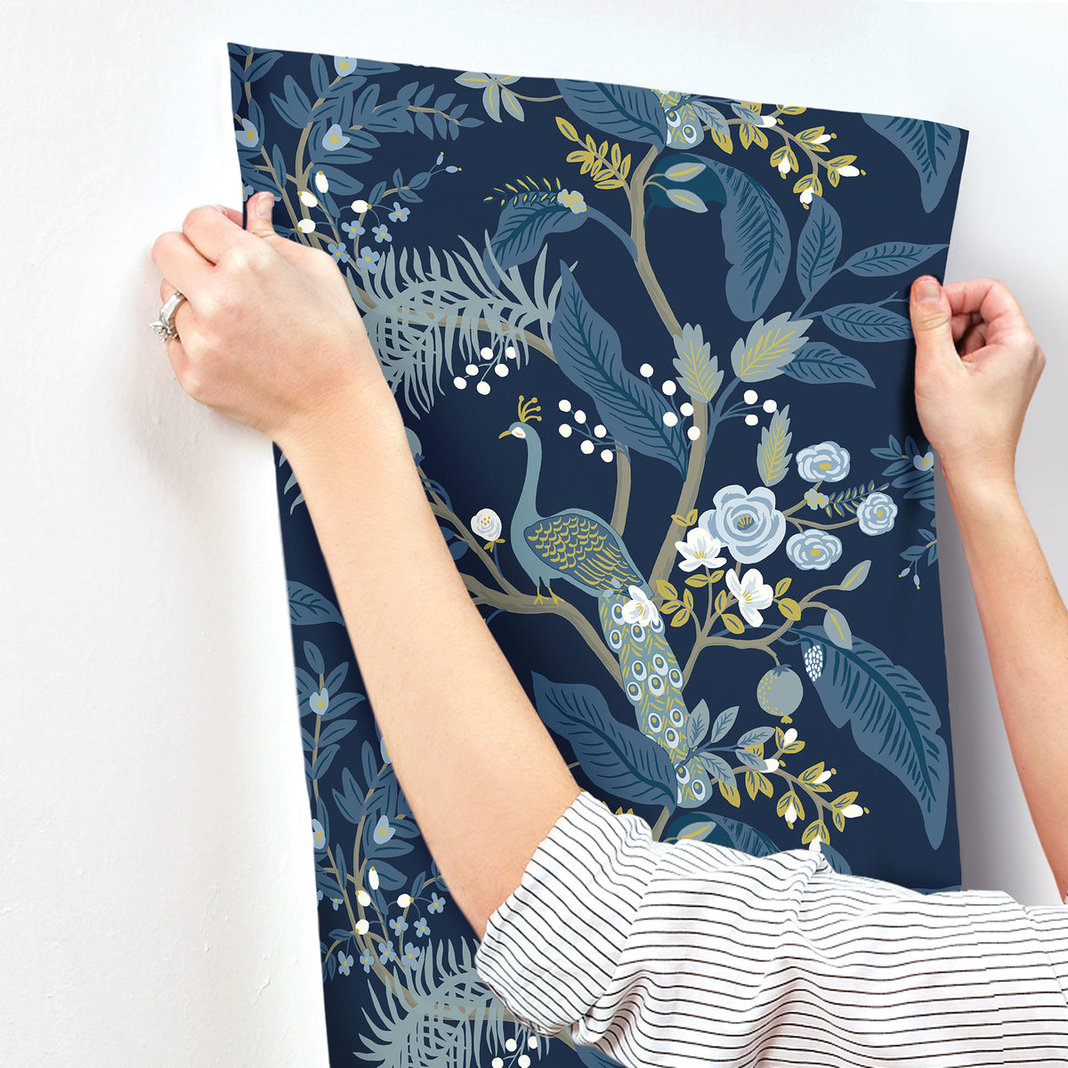 4212-84422-peel-and-stick-wallpaper-stick-application-step