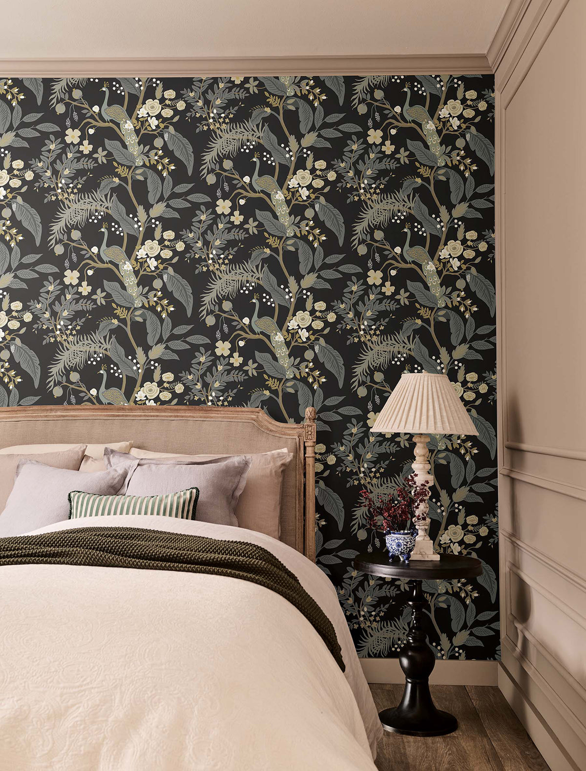 4212-84423-peel-and-stick-wallpaper-room-scene