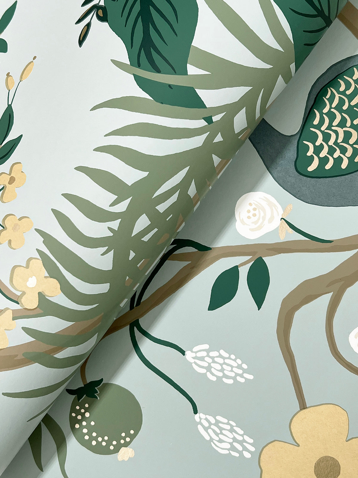 4212-84426-peel-and-stick-wallpaper-detail-closeup