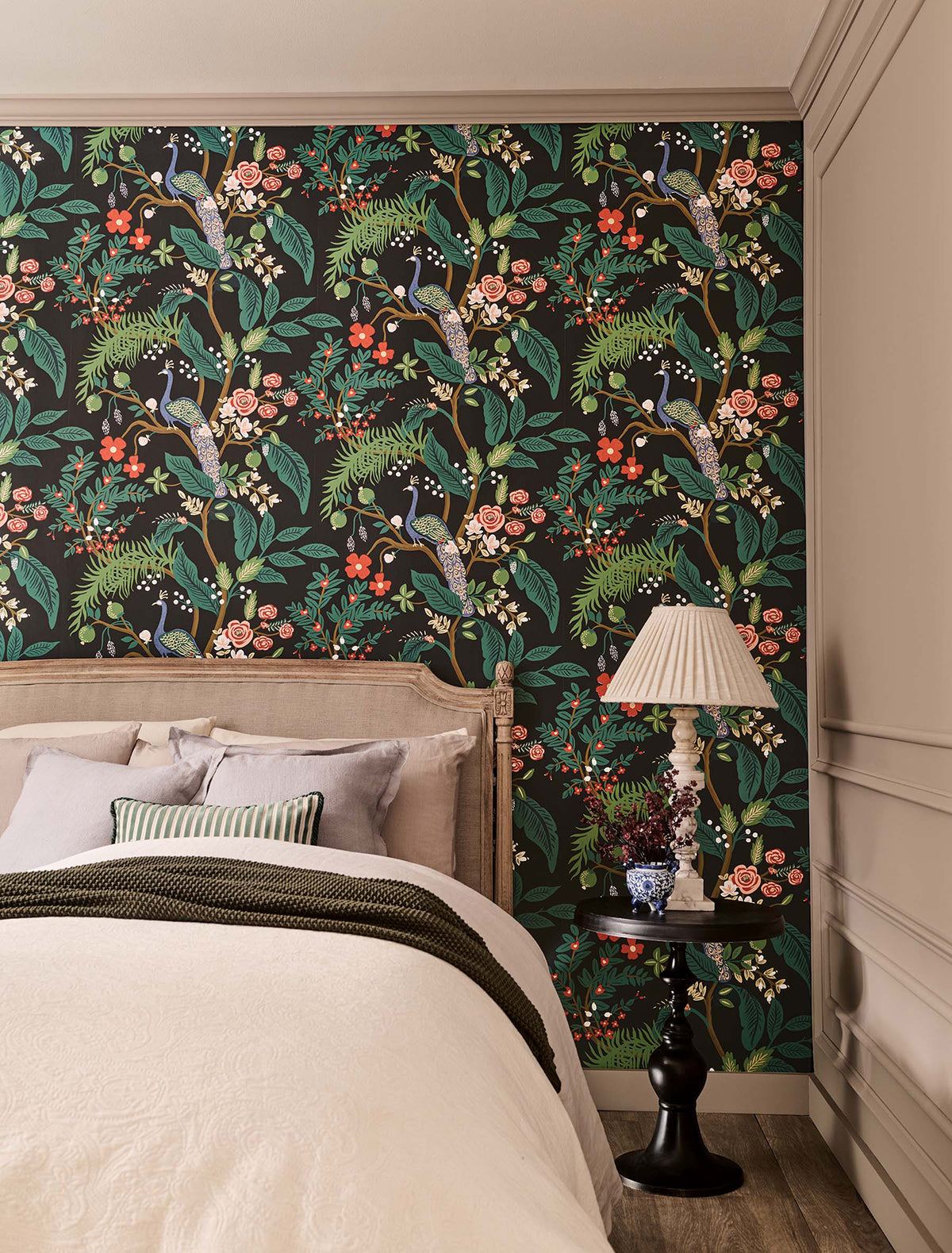 4212-84427-peel-and-stick-wallpaper-room-scene