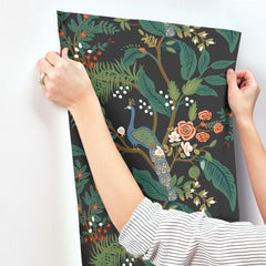 4212-84427-peel-and-stick-wallpaper-stick-application-step
