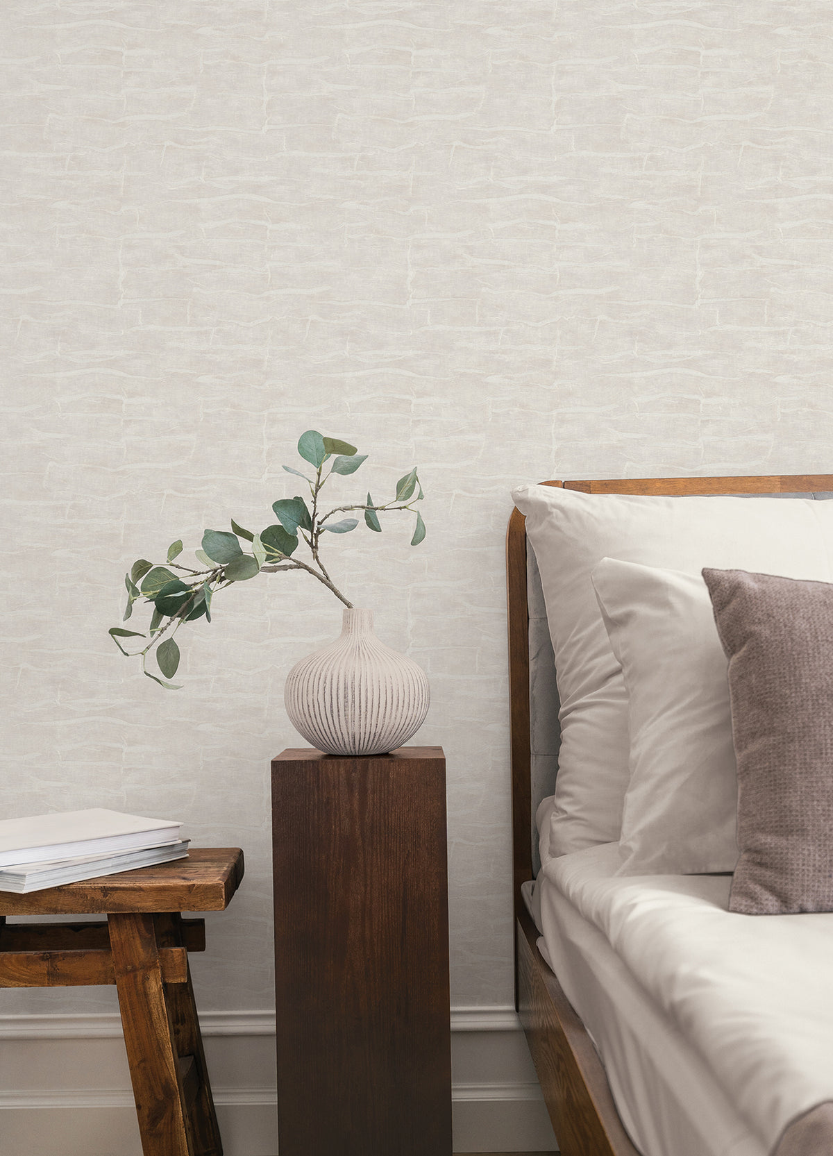 4228-84105-peel-and-stick-wallpaper-room-scene