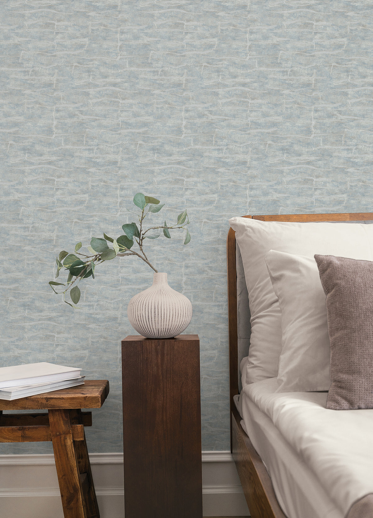 4228-84109-peel-and-stick-wallpaper-room-scene
