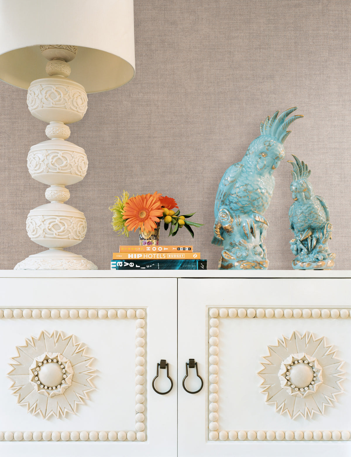 5553-peel-and-stick-wallpaper-room-scene-detail-closeup