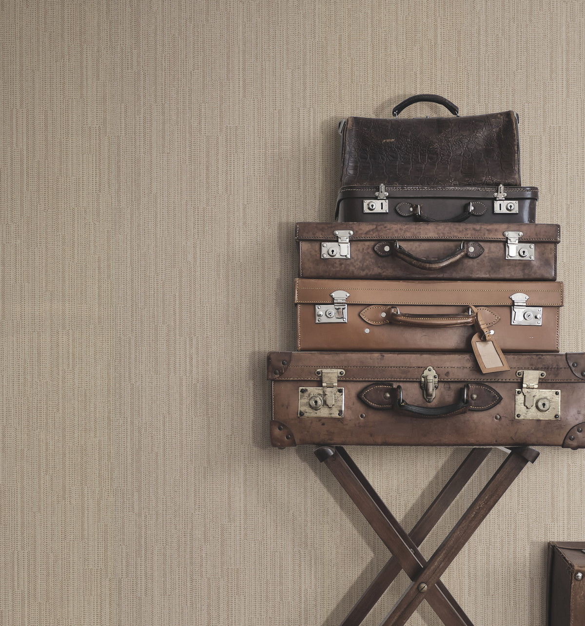 5854-peel-and-stick-wallpaper-room-scene-detail-closeup