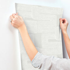 AG2035-peel-and-stick-wallpaper-stick-application-step