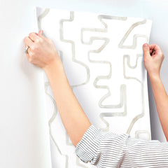 AG2053-peel-and-stick-wallpaper-stick-application-step