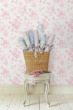 AST4101-peel-and-stick-wallpaper-room-scene-detail-closeup