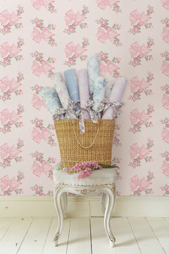 AST4169-peel-and-stick-wallpaper-room-scene-detail-closeup
