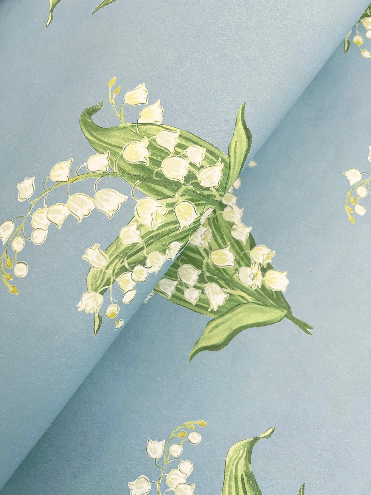 AST4339-peel-and-stick-wallpaper-detail-closeup