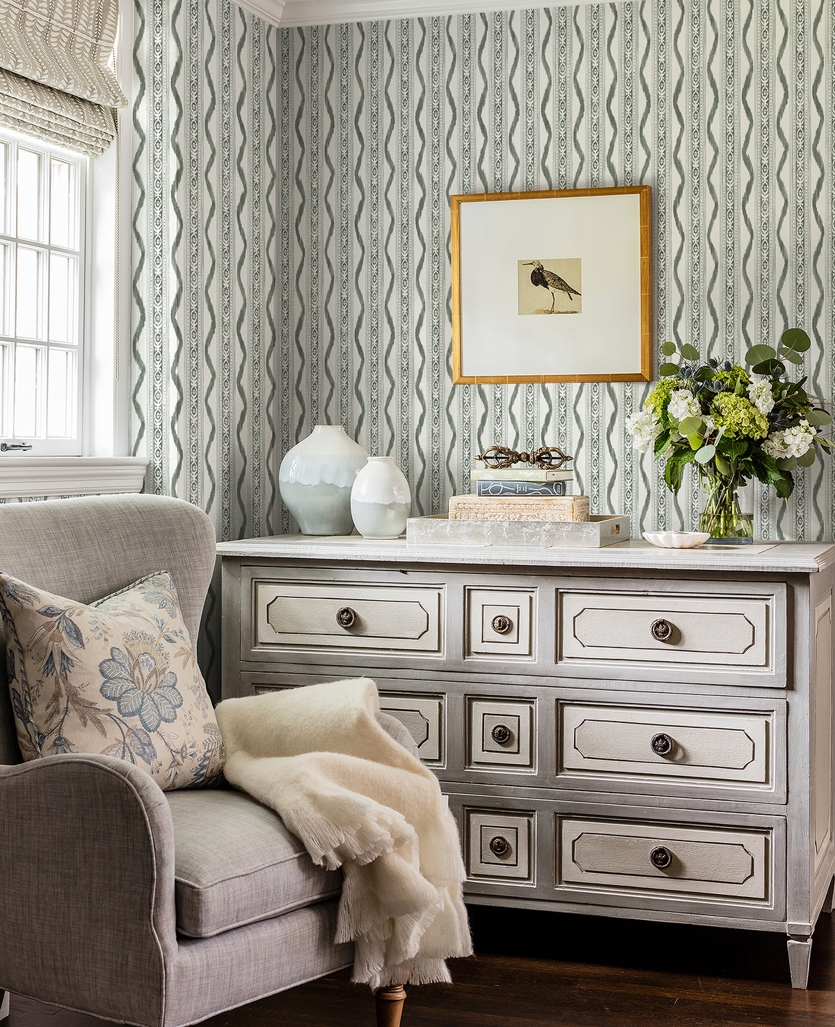 AST4347-peel-and-stick-wallpaper-room-scene-detail-closeup