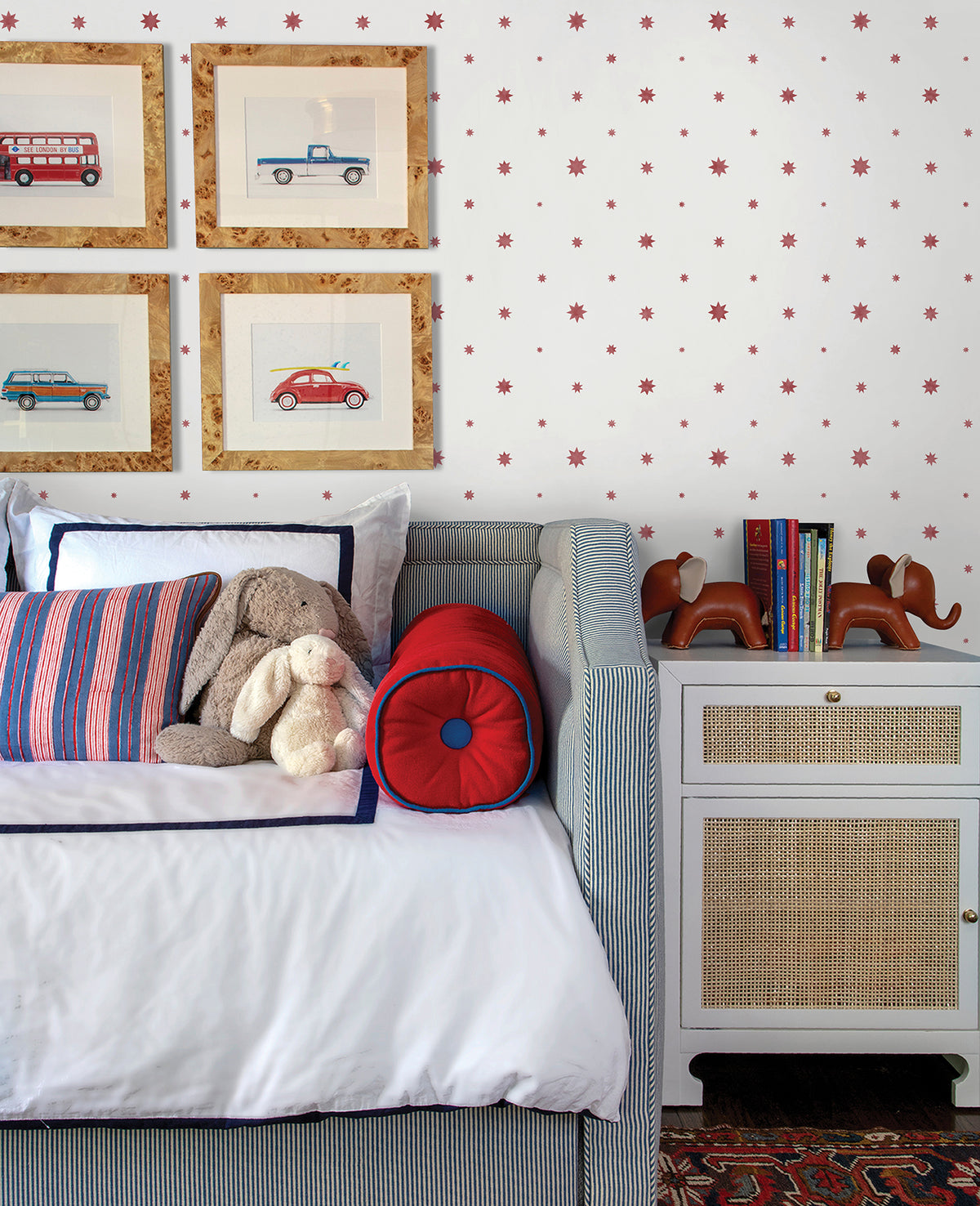 AST4353-peel-and-stick-wallpaper-room-scene
