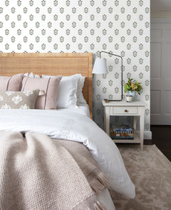 AST4360-peel-and-stick-wallpaper-room-scene-detail-closeup