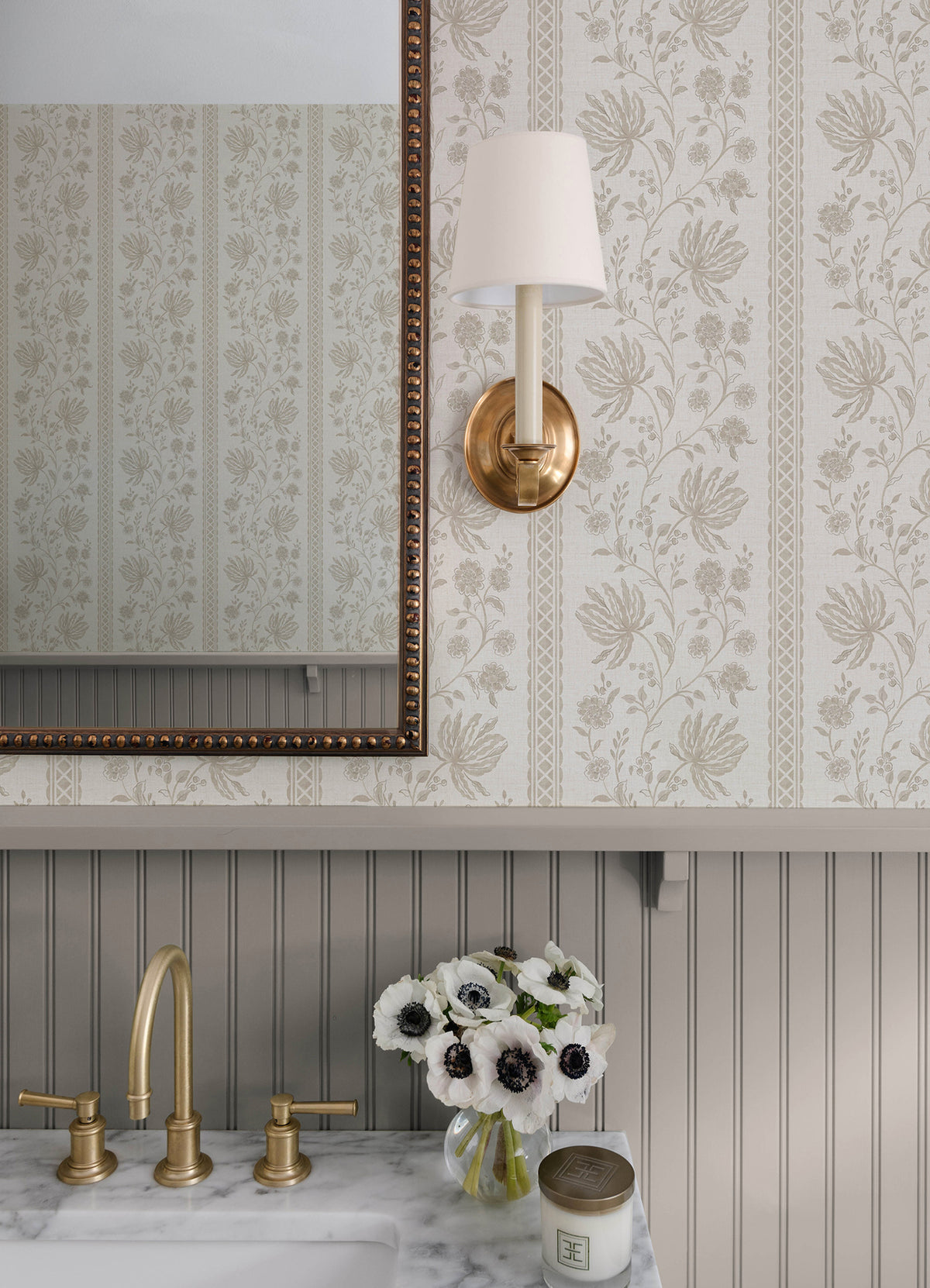 AST6350-peel-and-stick-wallpaper-room-scene-detail-closeup