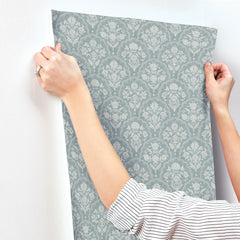 AST6351-peel-and-stick-wallpaper-stick-application-step