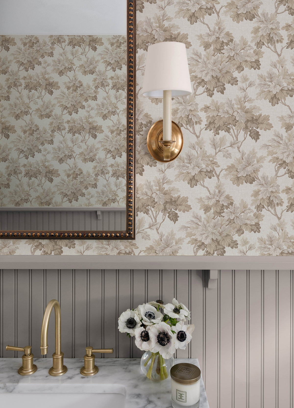 AST6356-peel-and-stick-wallpaper-room-scene-detail-closeup