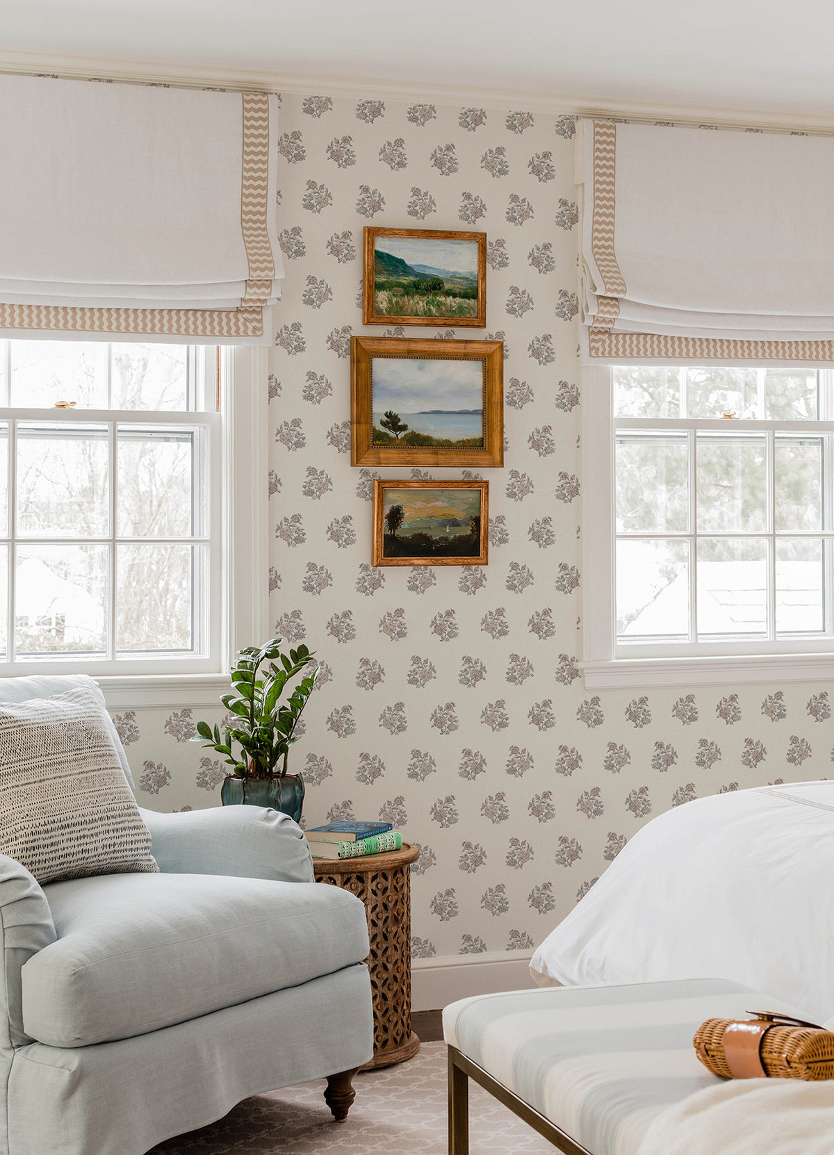 AST6358-peel-and-stick-wallpaper-room-scene