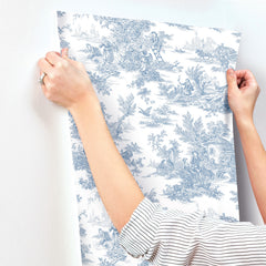AT4229-peel-and-stick-wallpaper-stick-application-step