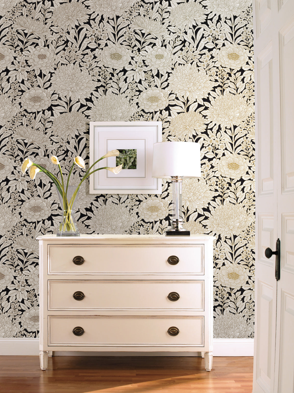 BW3923-peel-and-stick-wallpaper-room-scene-detail-closeup