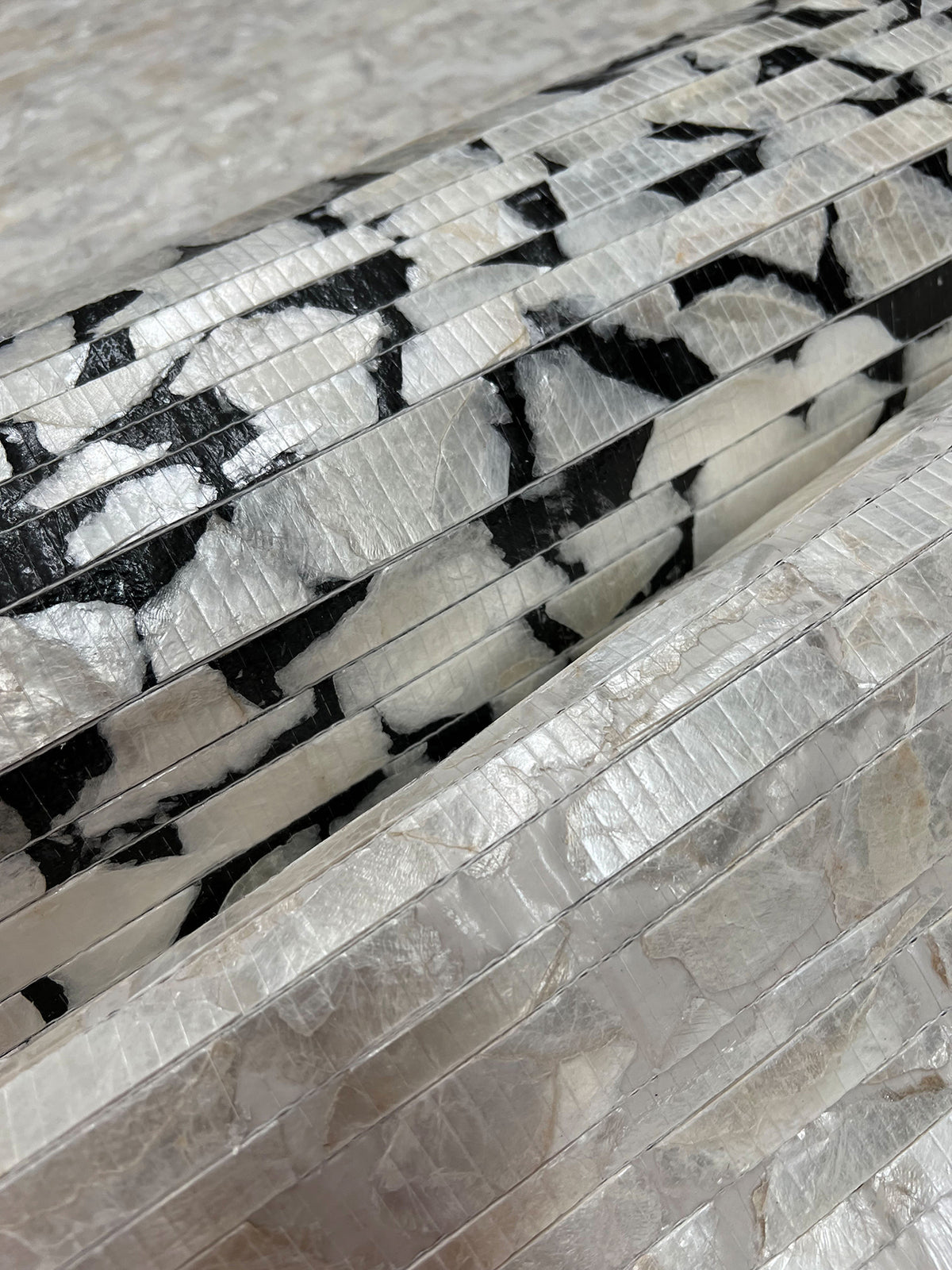 CC1202-peel-and-stick-wallpaper-detail-closeup