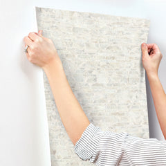 CC1202-peel-and-stick-wallpaper-stick-application-step