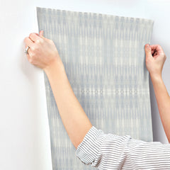 CC1311-peel-and-stick-wall-mural-stick-application-step