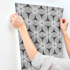 CI2305-peel-and-stick-wallpaper-stick-application-step