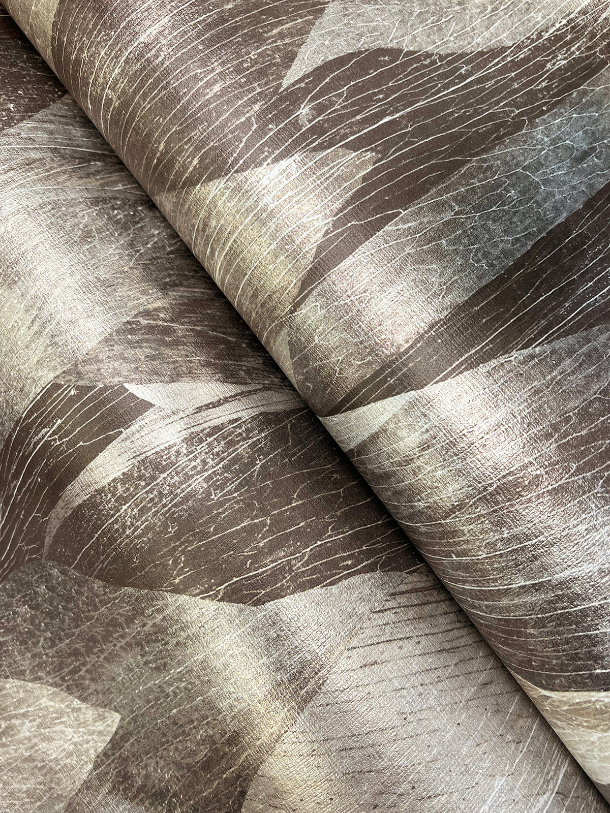 COD0603-peel-and-stick-wallpaper-detail-closeup