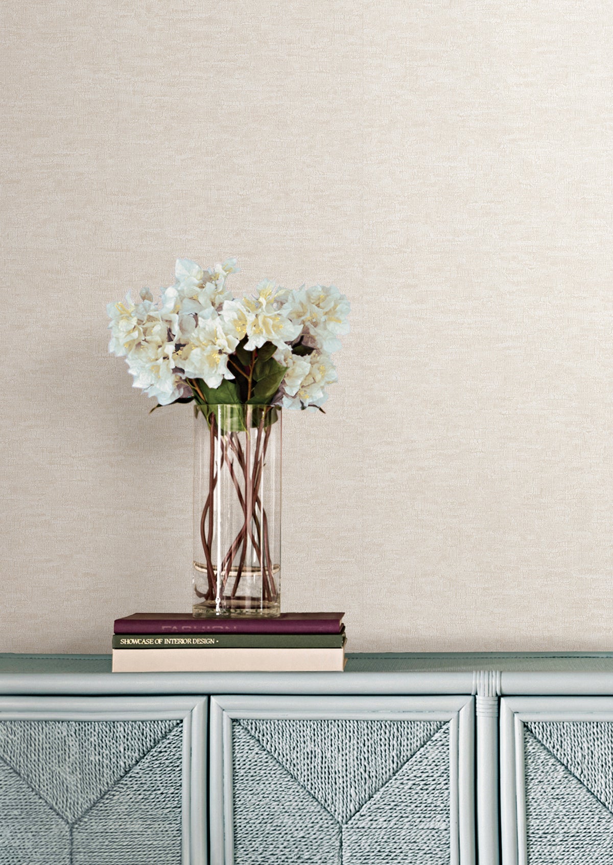 COD0610-peel-and-stick-wallpaper-room-scene