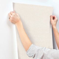 COD0610N-peel-and-stick-wallpaper-stick-application-step
