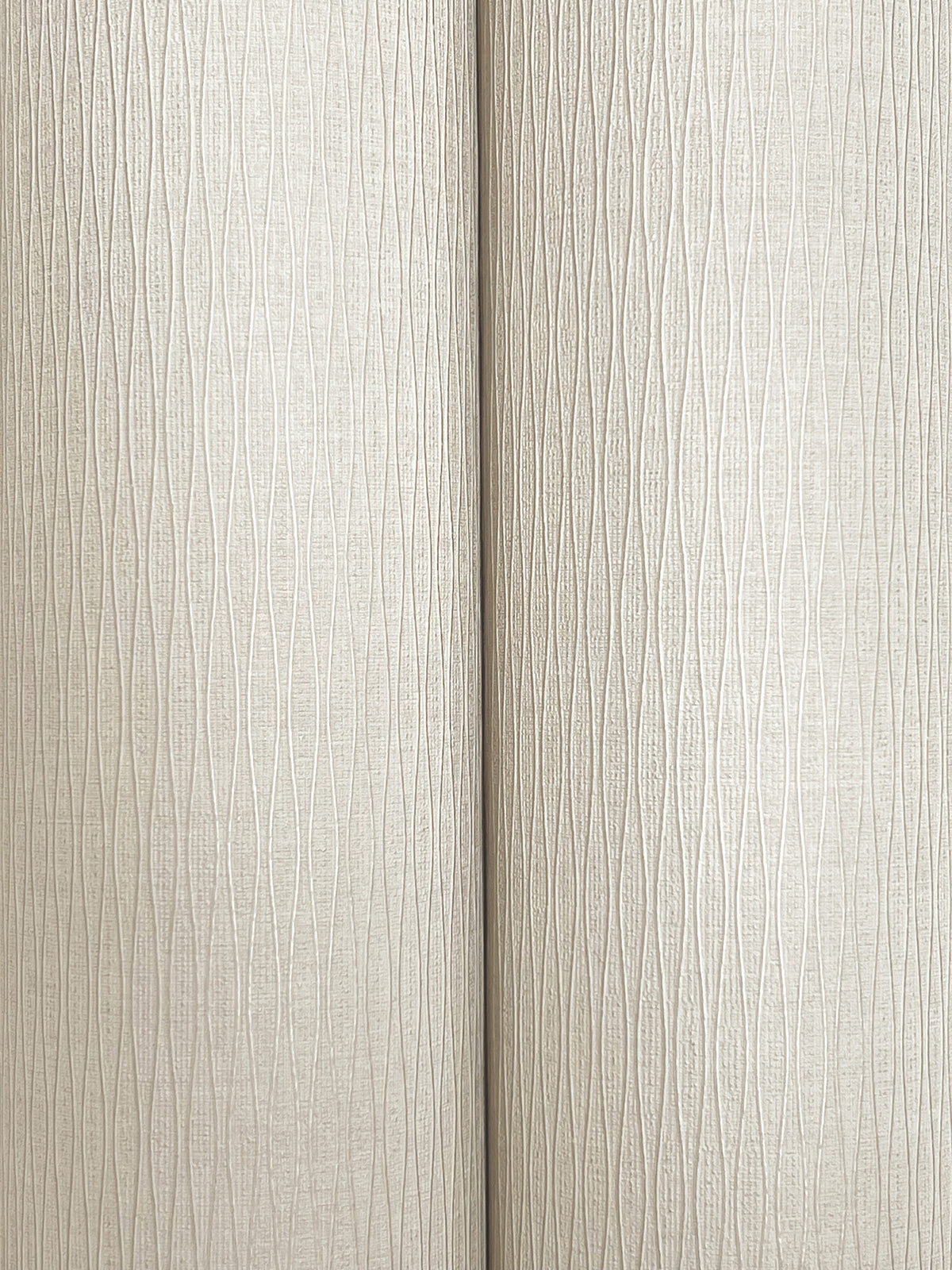 COD0615-peel-and-stick-wallpaper-detail-closeup