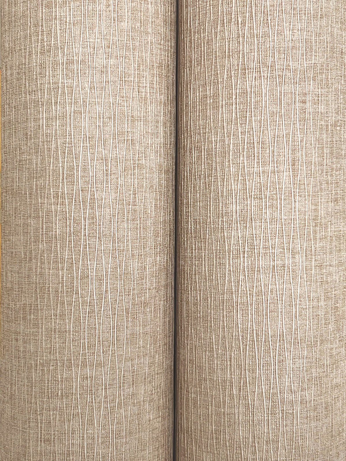 COD0617-peel-and-stick-wallpaper-detail-closeup