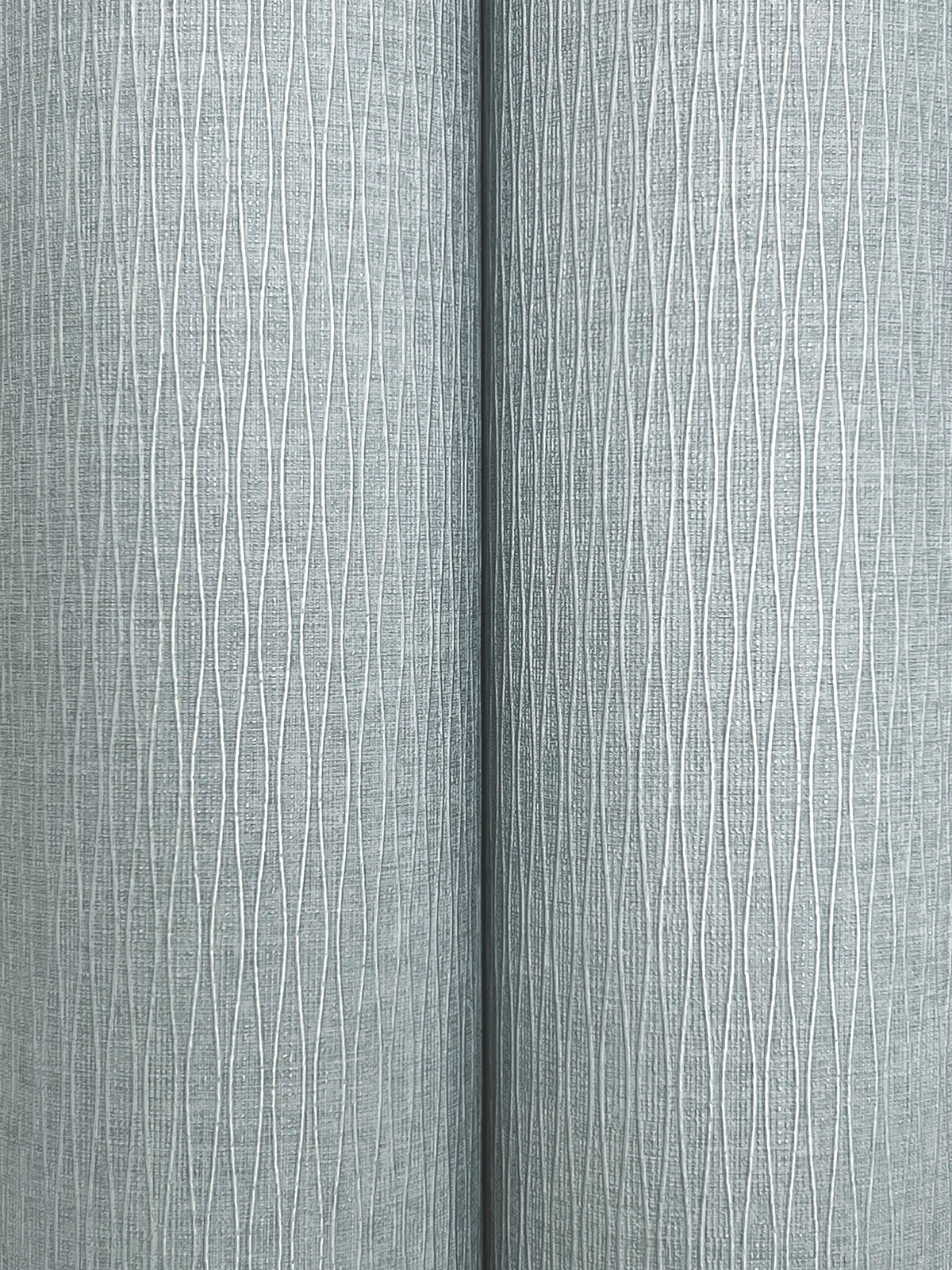 COD0619-peel-and-stick-wallpaper-detail-closeup