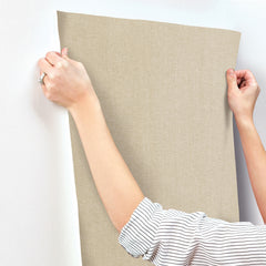 COD0645N-peel-and-stick-wallpaper-stick-application-step