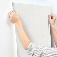 COD0647N-peel-and-stick-wallpaper-stick-application-step