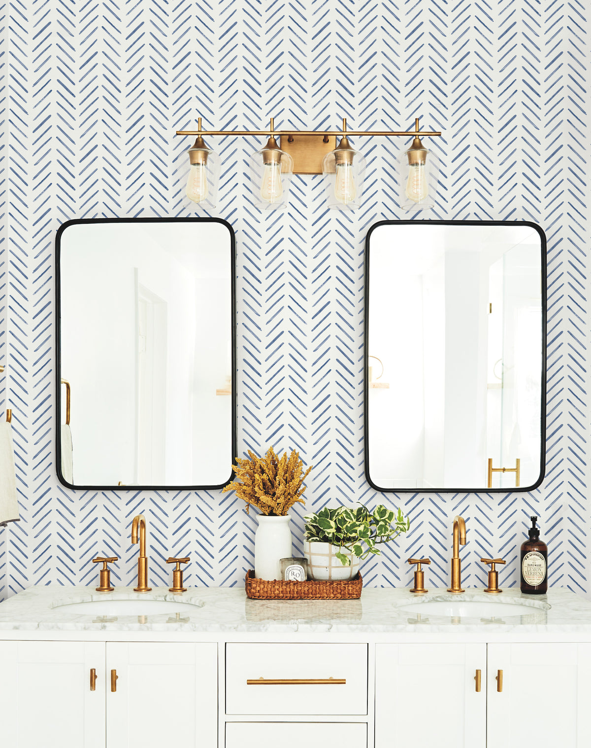 CV4455-peel-and-stick-wallpaper-room-scene