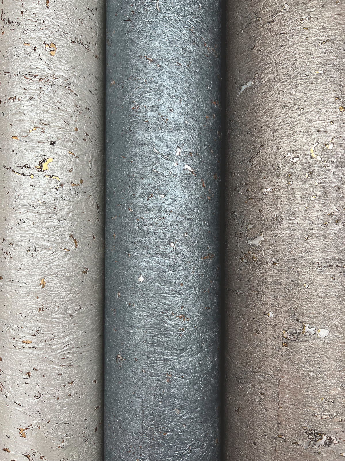 CZ2480-peel-and-stick-wallpaper-detail-closeup-8