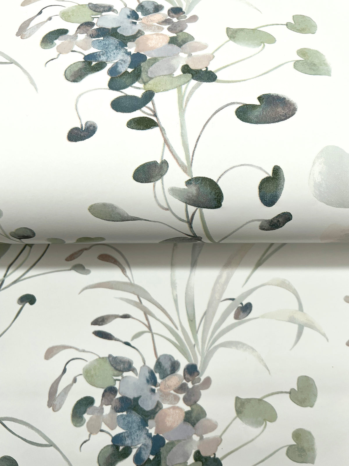 DF3341-peel-and-stick-wallpaper-detail-closeup